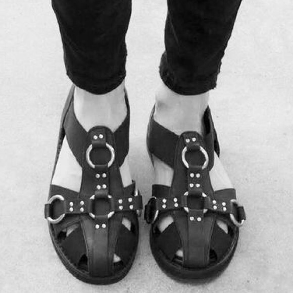 UNIF Shoes - UNIF Leather bound flats goth